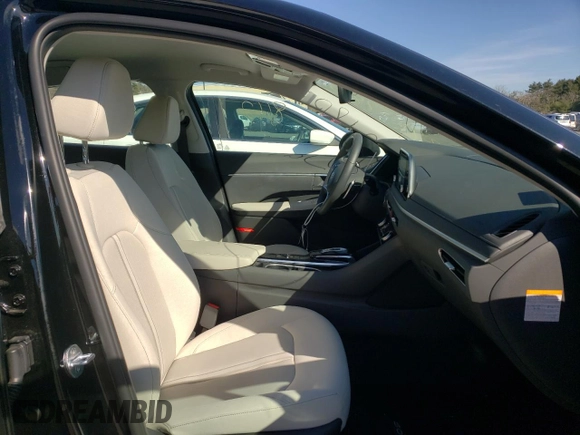 2021 Hyundai Sonata Hybrid SEL with VIN KMHL34JJ1MA034981, listed as a Copart auction lot 38107862 with 8,662 mi miles. Bid and sale history available at carsss.com. Image 5.