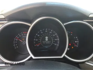 2015 Kia Optima LX z VIN 5XXGM4A72FG451508, wystawiony jako Copart lot #55628795 z przebiegiem 125 947 mil mil oraz Szkoda całkowita • Salvage title. Historia ofert i sprzedaży dostępna na DreamBid. Obrazek 9.