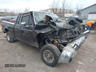 1990 Ford F-150 z VIN 1FTEX15NXLKB49682, wystawiony jako IAAI lot #41898579 z przebiegiem 32 935 mil mil oraz . Historia ofert i sprzedaży dostępna na DreamBid. Obrazek 1.