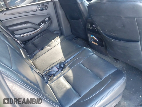 2016 Chevrolet Suburban LS with VIN 1GNSKGKC2GR189170, listed as a IAAI auction lot 41186487 with 196,594 mi miles. Bid and sale history available at carsss.com. Image 8.