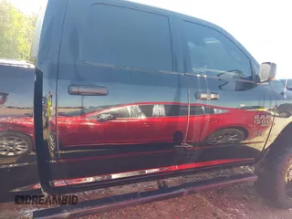 2019 Ram 1500 Tradesman z VIN 1C6RR7KG9KS709945, wystawiony jako IAAI lot #42134420 z przebiegiem 69 846 mil mil oraz . Historia ofert i sprzedaży dostępna na DreamBid. Obrazek 13.