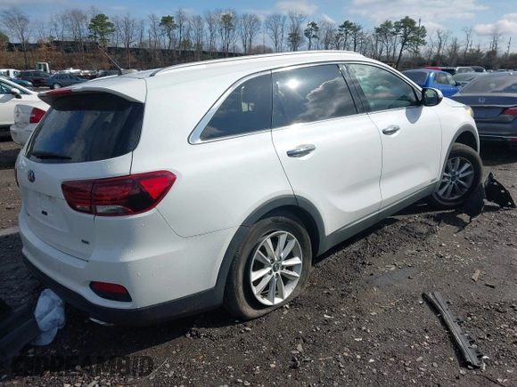 2020 Kia Sorento LX with VIN 5XYPGDA34LG691655, listed as a IAAI auction lot 41974972 with 62,865 mi miles. Bid and sale history available at carsss.com. Image 4.