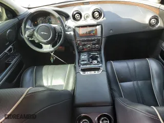 2016 Jaguar XJ R-Sport with VIN SAJWA1C70G8W02383, listed as a Copart auction lot 54580845 with 43,719 mi miles and Salvage Title. Bid and sale history available at carsss.com. Image 8.
