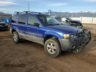 2006 Ford Escape XLT with VIN 1FMYU93146KA74403, listed as a Copart auction lot 49860645 with 216,741 mi miles and Salvage Title. Bid and sale history available at carsss.com. Image 4.