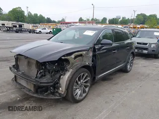 2019 Lincoln Nautilus Reserve z VIN 2LMPJ6LP8KBL19297, wystawiony jako IAAI lot #42117968 z przebiegiem 64 427 mil mil oraz . Historia ofert i sprzedaży dostępna na DreamBid. Obrazek 2.
