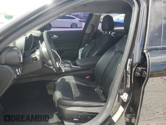 2020 Alfa Romeo Giulia with VIN ZARFAMAN4L7623860, listed as a Copart auction lot 59011605 with 72,080 mi miles and Non repairable. Bid and sale history available at DreamBid. Image 7.