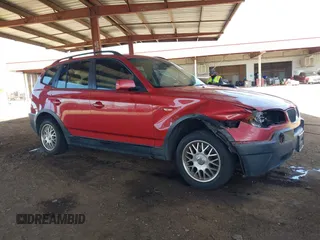2005 BMW X3 3.0i z VIN WBXPA934X5WD20595, wystawiony jako IAAI lot #42174765 z przebiegiem 199 099 mil mil oraz . Historia ofert i sprzedaży dostępna na DreamBid. Obrazek 1.