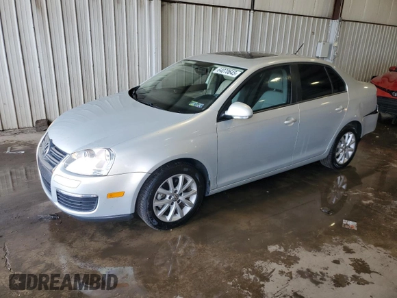 2010 Volkswagen Jetta Limited Edition z VIN 3VWRZ7AJ2AM162561, wystawiony jako Copart lot #64070645 z przebiegiem 22 361 mil mil oraz Szkoda całkowita • Salvage title. Historia ofert i sprzedaży dostępna na DreamBid. Obrazek 1.