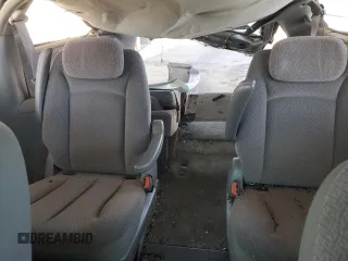 2006 Chrysler Town & Country LWB LX with VIN 2A4GP44R16R886817, listed as a Copart auction lot 80144944 with 159,399 mi miles and Non Repairable. Bid and sale history available at carsss.com. Image 10.