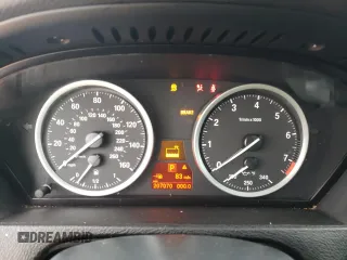 2012 BMW X6 50i z VIN 5UXFG8C53CL590384, wystawiony jako Copart lot #43507995 z przebiegiem 207 070 mil mil oraz Szkoda całkowita • Salvage title. Historia ofert i sprzedaży dostępna na DreamBid. Obrazek 9.