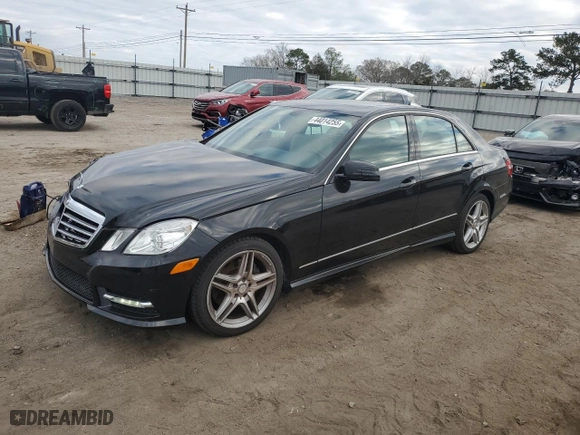 2013 Mercedes-Benz E-Class E 350 Luxury with VIN WDDHF8JB2DA754328, listed as a Copart auction lot 44014255 with 135,182 mi miles and Salvage Title. Bid and sale history available at carsss.com. Image 1.