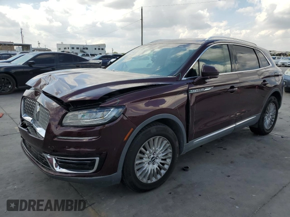 2019 Lincoln Nautilus Standard z VIN 2LMPJ8J96KBL19699, wystawiony jako Copart lot #69226394 z przebiegiem Nie podano mil oraz Szkoda całkowita • Salvage title. Historia ofert i sprzedaży dostępna na DreamBid. Obrazek 1.