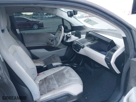 2015 BMW i3 with VIN WBY1Z4C59FV503755, listed as a IAAI auction lot 41654699 with NaN miles. Bid and sale history available at carsss.com. Image 5.