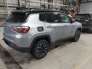2019 Jeep Compass Trailhawk с VIN 3C4NJDDB0KT712004, выставлен на аукционе IAAI как лот 41667570 с пробегом 46 408 миль миль и . История ставок и продаж доступна на DreamBid. Изображение 4.