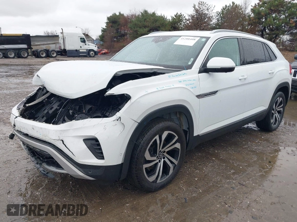 2021 Volkswagen Atlas SEL Premium with VIN 1V2TC2CAXMC214243, listed as a IAAI auction lot 41200408 with 54,902 mi miles and . Bid and sale history available at DreamBid. Image 18.