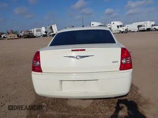 2008 Chrysler 300 LX with VIN 2C3KA43R18H258997, listed as a IAAI auction lot 41730765 with 135,905 mi miles. Bid and sale history available at carsss.com. Image 16.