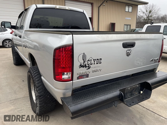 2005 Dodge 2500 SLT with VIN 3D7KS28C15G741120, listed as a IAAI auction lot 41560665 with 238,267 mi miles and . Bid and sale history available at DreamBid. Image 3.