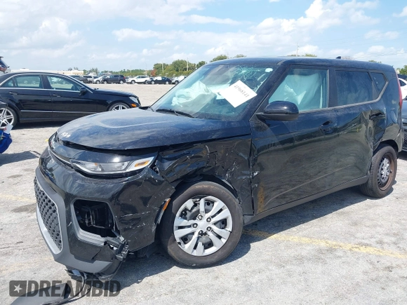 2022 Kia Soul LX with VIN KNDJ23AU1N7814772, listed as a IAAI auction lot 41968141 with 56,651 mi miles. Bid and sale history available at carsss.com. Image 17.