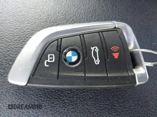 2020 BMW 3 Series M340i z VIN WBA5U7C02LA234487, wystawiony jako IAAI lot #41816831 z przebiegiem 27 562 mil mil oraz . Historia ofert i sprzedaży dostępna na DreamBid. Obrazek 11.