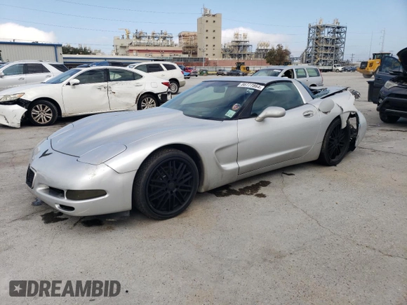 2002 Chevrolet Corvette with VIN 1G1YY22G925110271, listed as a Copart auction lot 86777864 with 118,309 mi miles and Salvage Title. Bid and sale history available at carsss.com. Image 1.