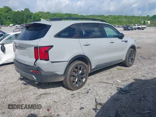 2022 Kia Sorento SX z VIN 5XYRKDLF6NG093083, wystawiony jako IAAI lot #42170584 z przebiegiem 60 848 mil mil oraz . Historia ofert i sprzedaży dostępna na DreamBid. Obrazek 4.
