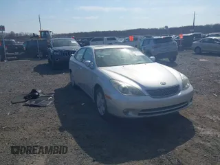 2005 Lexus ES 330 with VIN JTHBA30G555104691, listed as a IAAI auction lot 41791669 with 202,777 mi miles. Bid and sale history available at carsss.com. Image 1.