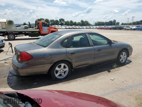 2002 Ford Taurus SES Standard with VIN 1FAFP55UX2A166740, listed as a Copart auction lot 61257665 with 170,448 mi miles and Salvage title. Bid and sale history available at DreamBid. Image 3.