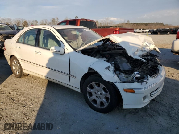 2005 Mercedes-Benz C 320 с VIN WDBRF84J65F679735, выставлен на аукционе Copart как лот 47164965 с пробегом 114 381 миль миль и Списание • Salvage title. История ставок и продаж доступна на DreamBid. Изображение 4.