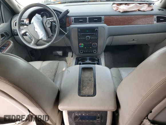 2008 GMC Yukon XL SLT 4SB z VIN 1GKFK163X8J136626, wystawiony jako Copart lot #47991995 z przebiegiem 207 902 mil mil oraz Szkoda całkowita • Salvage title. Historia ofert i sprzedaży dostępna na DreamBid. Obrazek 8.