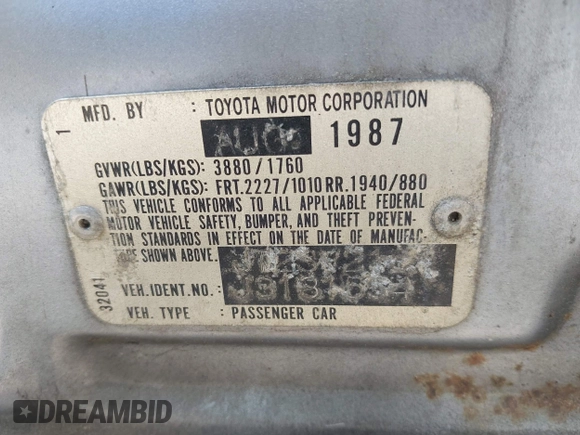 1988 Toyota Camry z VIN JT2SV21E1J3181554, wystawiony jako IAAI lot #42158520 z przebiegiem 167 012 mil mil oraz . Historia ofert i sprzedaży dostępna na DreamBid. Obrazek 9.
