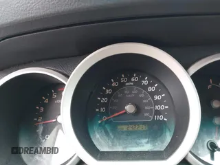 2006 Toyota 4Runner SR5 z VIN JTEZU14R968042179, wystawiony jako IAAI lot #42219773 z przebiegiem 242 217 mil mil oraz . Historia ofert i sprzedaży dostępna na DreamBid. Obrazek 16.