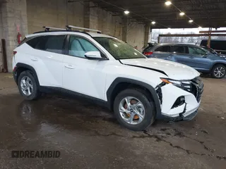 2022 Hyundai Tucson SEL with VIN 5NMJBCAE4NH038364, listed as a IAAI auction lot 41773371 with 30,211 mi miles. Bid and sale history available at carsss.com. Image 1.
