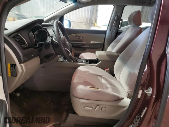 2018 Kia Sedona LX with VIN KNDMB5C14J6395781, listed as a Copart auction lot 47040825 with 150,983 mi miles and Salvage Title. Bid and sale history available at DreamBid. Image 7.