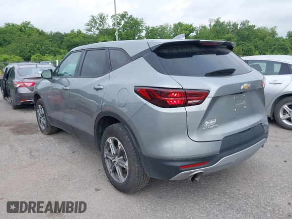 2023 Chevrolet Blazer LT с VIN 3GNKBCR40PS195683, выставлен на аукционе IAAI как лот 42183902 с пробегом 32 552 миль миль и . История ставок и продаж доступна на DreamBid. Изображение 3.