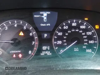 2010 Lexus LS 460 z VIN JTHCL5EF5A5005714, wystawiony jako IAAI lot #42616045 z przebiegiem 101 834 mil mil oraz . Historia ofert i sprzedaży dostępna na DreamBid. Obrazek 7.