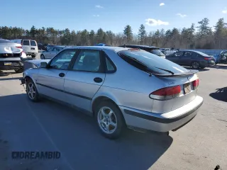 2001 Saab 9-3 with VIN YS3DD58H612057122, listed as a Copart auction lot 84796504 with 121,510 mi miles and Salvage Title. Bid and sale history available at carsss.com. Image 2.