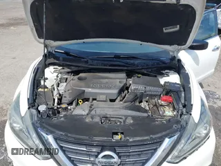 2017 Nissan Altima SR with VIN 1N4AL3AP7HC218218, listed as a IAAI auction lot 41848359 with 175,626 mi miles and . Bid and sale history available at carsss.com. Image 10.