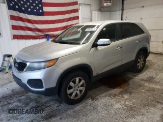 2011 Kia Sorento LX с VIN 5XYKTCA18BG138763, выставлен на аукционе Copart как лот 58826895 с пробегом 146 837 миль миль и Списание • Salvage title. История ставок и продаж доступна на DreamBid. Изображение 1.