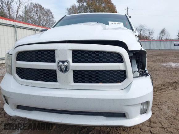 2016 Ram 1500 Tradesman z VIN 1C6RR6KG5GS404699, wystawiony jako IAAI lot #41367027 z przebiegiem 56 757 mil mil oraz . Historia ofert i sprzedaży dostępna na DreamBid. Obrazek 12.