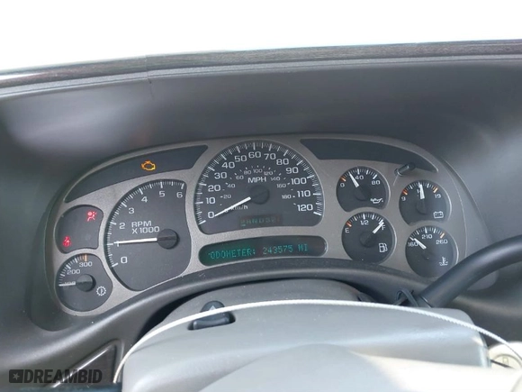 2005 GMC Yukon Denali with VIN 1GKEK63U35J149963, listed as a IAAI auction lot 41829530 with 243,575 mi miles. Bid and sale history available at carsss.com. Image 7.