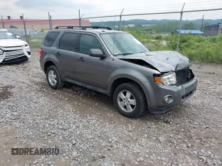 2012 Ford Escape XLT с VIN 1FMCU9D78CKB10537, выставлен на аукционе IAAI как лот 42427965 с пробегом 122 627 миль миль и . История ставок и продаж доступна на DreamBid. Изображение 1.