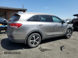 2017 Kia Sorento EX with VIN 5XYPHDA56HG287519, listed as a Copart auction lot 55184255 with 78,892 mi miles and Salvage title. Bid and sale history available at DreamBid. Image 3.