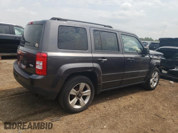 2015 Jeep Patriot Latitude with VIN 1C4NJPFB0FD264888, listed as a Copart auction lot 60201145 with 110,839 mi miles and Clean title. Bid and sale history available at DreamBid. Image 3.