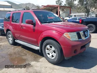 2007 Nissan Pathfinder S z VIN 5N1AR18U77C622056, wystawiony jako IAAI lot #41996341 z przebiegiem 202 823 mil mil oraz . Historia ofert i sprzedaży dostępna na DreamBid. Obrazek 1.