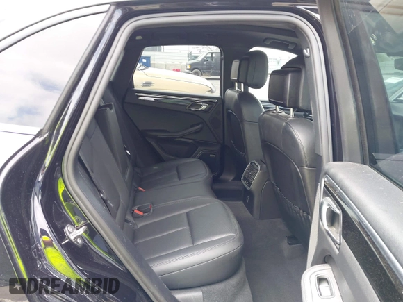 2022 Porsche Macan z VIN WP1AA2A55NLB00378, wystawiony jako IAAI lot #42338661 z przebiegiem 28 045 mil mil oraz . Historia ofert i sprzedaży dostępna na DreamBid. Obrazek 8.