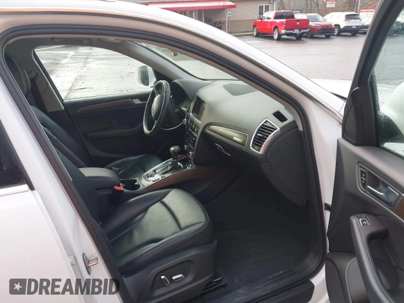 2017 Audi Q5 Premium with VIN WA1C2AFP3HA024746, listed as a IAAI auction lot 41063170 with 96,815 mi miles. Bid and sale history available at carsss.com. Image 5.