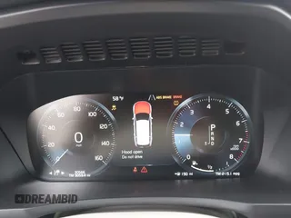 2022 Volvo XC90 Momentum with VIN YV4102CKXN1833414, listed as a IAAI auction lot 41167764 with 30,566 mi miles and . Bid and sale history available at DreamBid. Image 7.