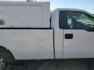 2010 Ford F-150 XL z VIN 1FTMF1CW1AKA46433, wystawiony jako Copart lot #72318124 z przebiegiem 93 095 mil mil oraz Czysty tytuł • Clean title. Historia ofert i sprzedaży dostępna na DreamBid. Obrazek 10.