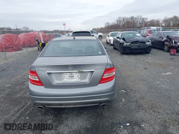 2011 Mercedes-Benz C 300 Sport z VIN WDDGF8BB8BR143194, wystawiony jako IAAI lot #40863424 z przebiegiem 223 872 mil mil oraz . Historia ofert i sprzedaży dostępna na DreamBid. Obrazek 16.