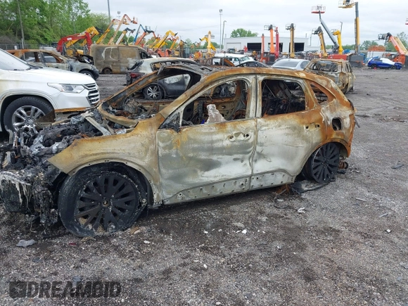 2020 Ford Escape Titanium z VIN 1FMCU9J92LUB90492, wystawiony jako IAAI lot #42243861 z przebiegiem 60 001 mil mil oraz . Historia ofert i sprzedaży dostępna na DreamBid. Obrazek 6.